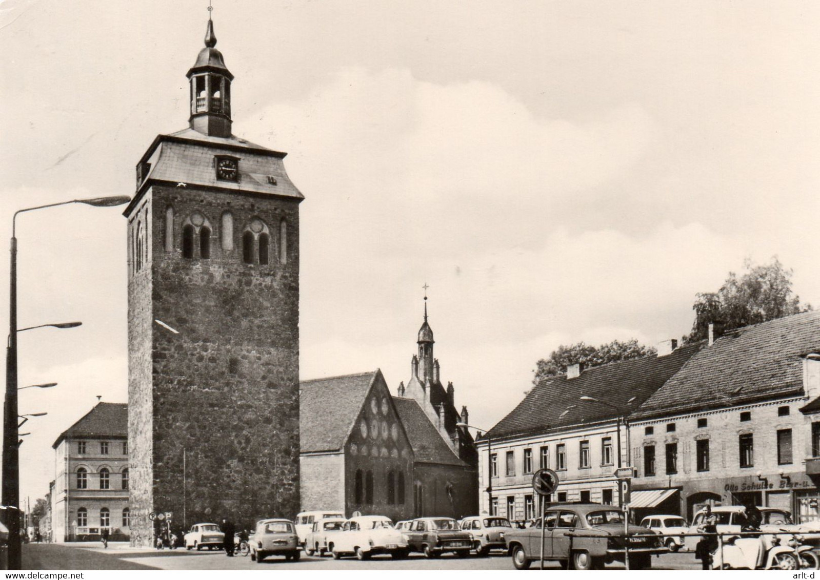 DC4051 - Ak Luckenwalde Johanniskirche Am Platz Der Jugend Olympia Marke - Luckenwalde