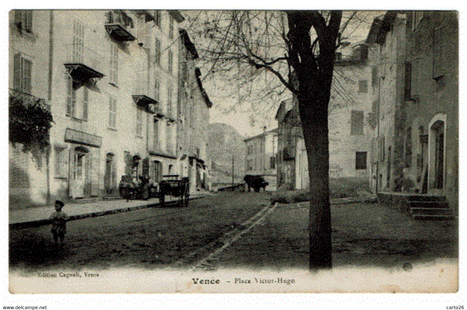 06 - Alpes Maritimes  * Vence - Place Victor Hugo - Editeur: Cagnoli * - Vence