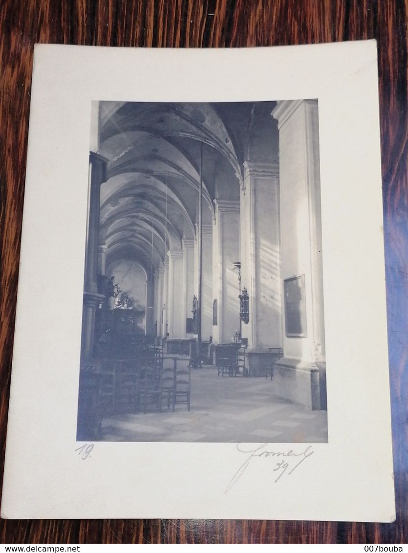 Nivelles / Ensemble de 13 photos au format 24x18 de l'intérieur de la Collégiale par Paul Froment 1939
