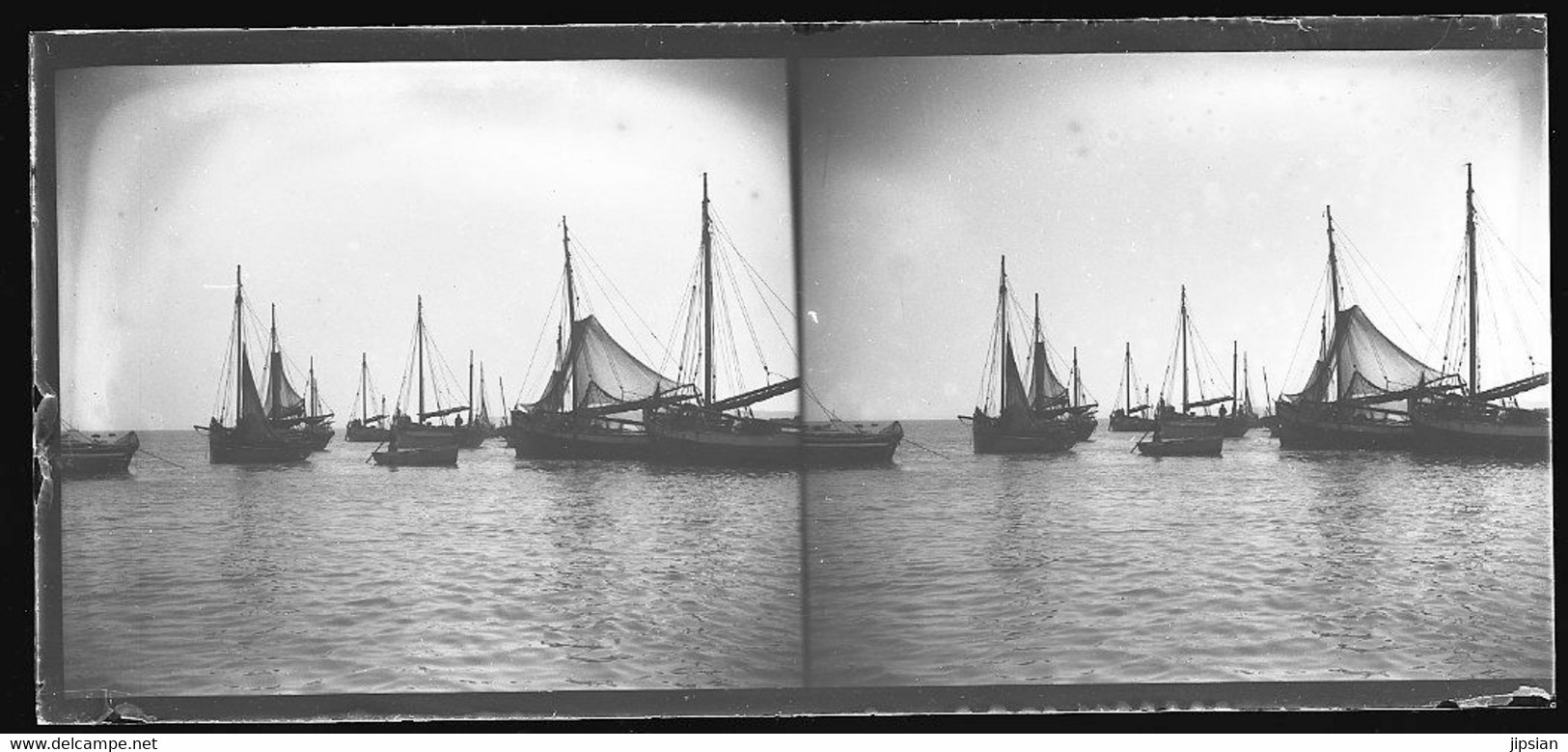 Lot De 13 Plaques De Verre Stéréo Négatives Saint Brieuc Sous La Tour Cesson Voiliers Pêcheurs Port  -- Garfen - Saint-Brieuc