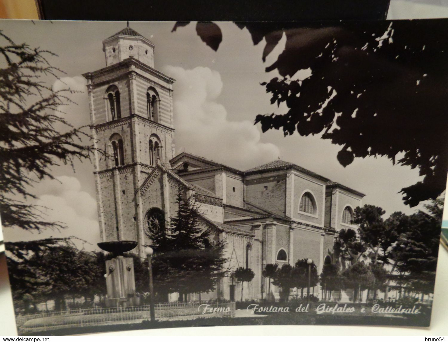 2 Cartoline Di Fermo ,convento Dei Capuccini E Fontana Del Girfalco E Cattedrale - Fermo