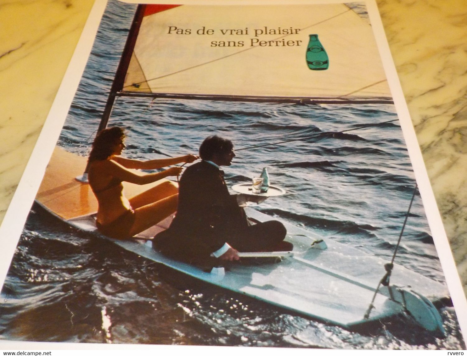 ANCIENNE PUBLICITE  PAS DE VRAI PLAISIR SANS  PERRIER   1970 - Perrier