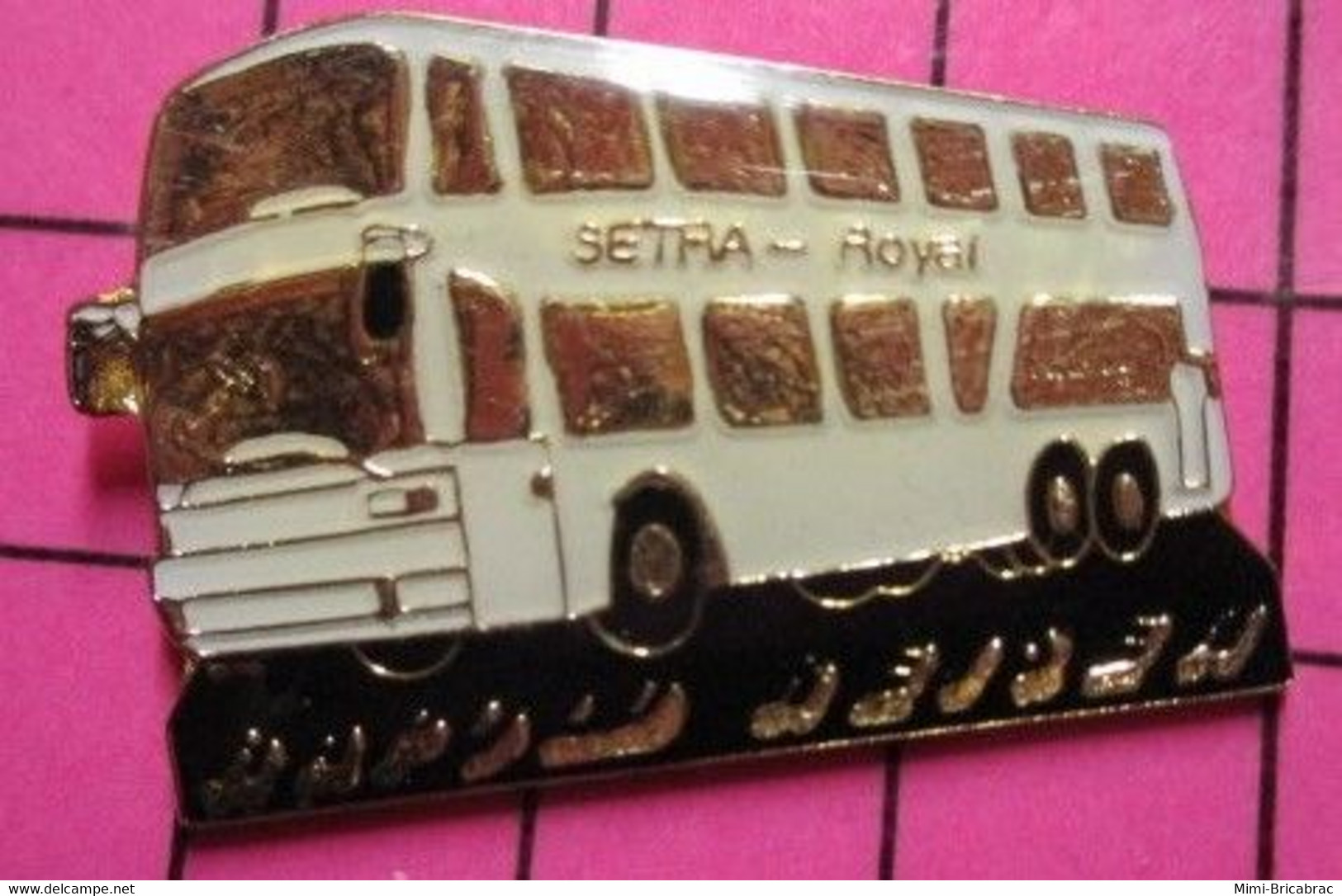 113a Pin's Pins / Beau Et Rare / THEME : TRANSPORTS / AUTOBUS ROUTIER SETRA A IMPERIALE N°988/1000 - Transport