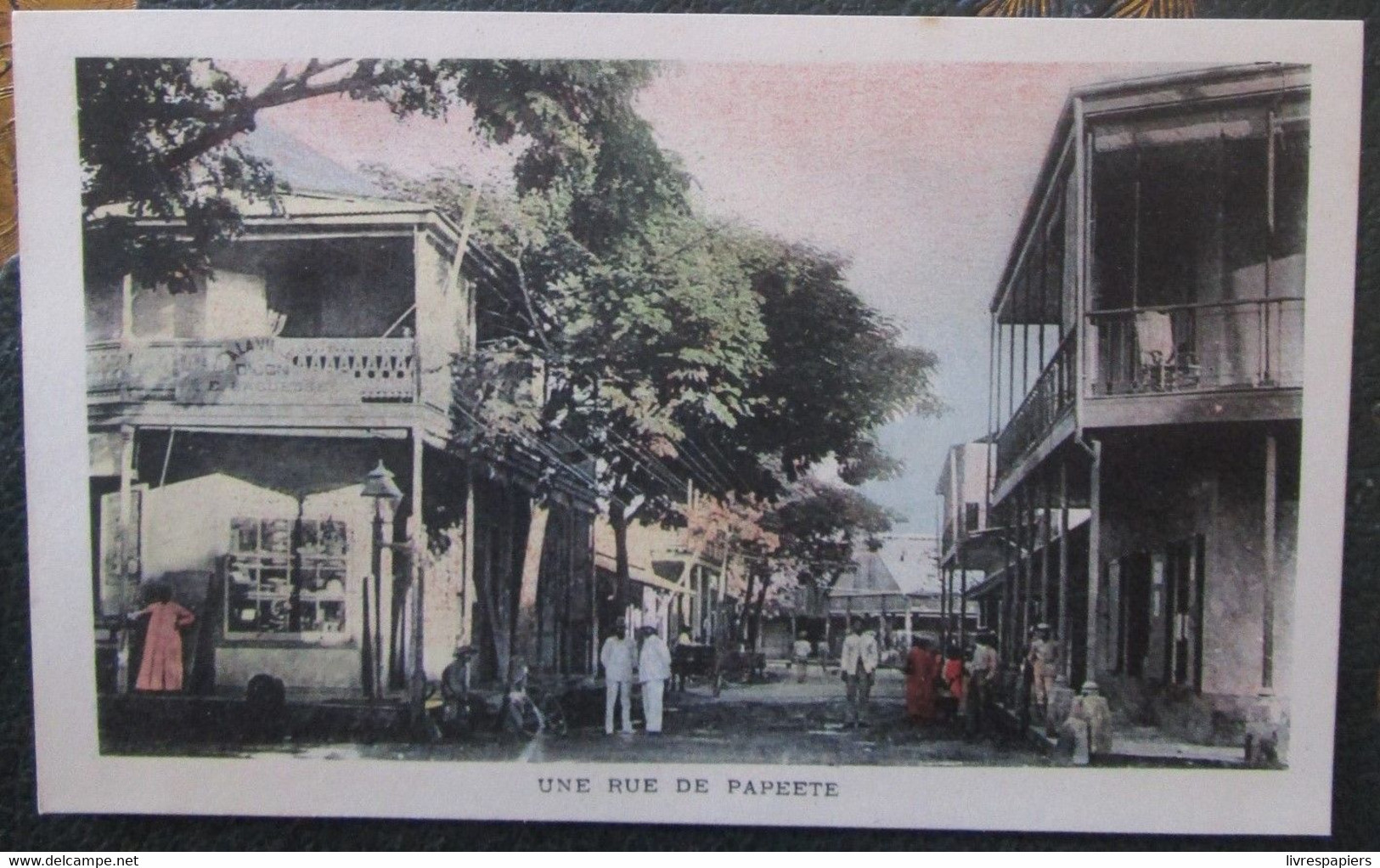 Tahiti Une Rue De Papeete - French Polynesia