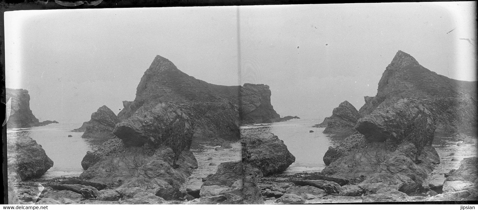 lot de 32 plaques de verre stéréo négatives Belle Île en Mer Belle Isle le Palais Port Voiliers Rochers -- Garfen