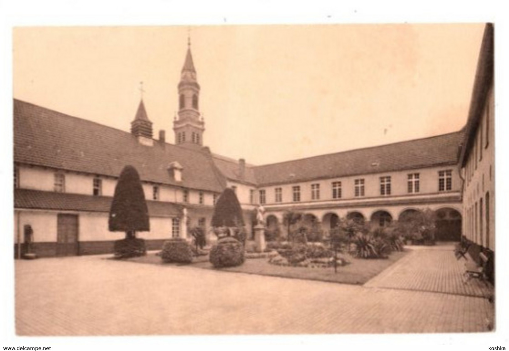 WEZ LEZ TOURNAI - Dames De Saint Charles - Le Monastère Bi Séculaire Et Le Clocher - Non Envoyée - Brunehaut