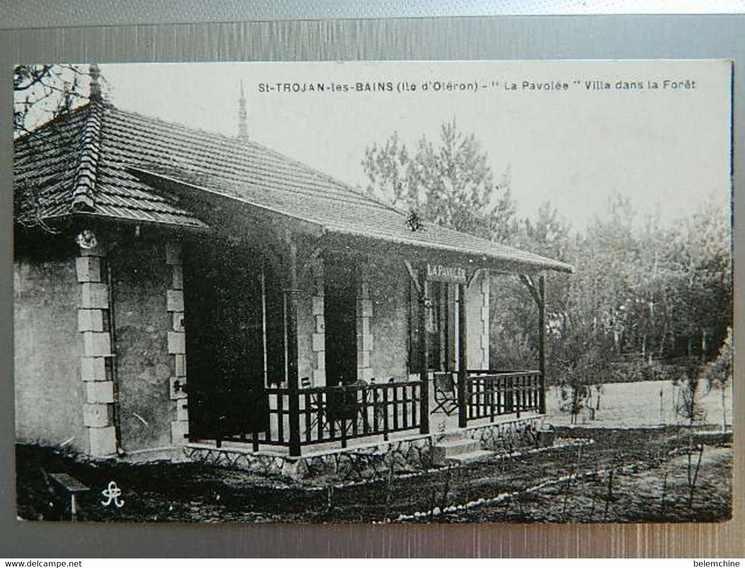 ST TROJAN LES BAINS       ILE D'OLERON                " LA PAVOLEE "    VILLA DANS LA FORET - Ile D'Oléron