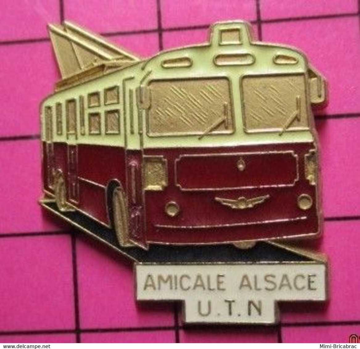 113a Pin's Pins / Beau Et Rare / THEME : TRANSPORTS / AUTOBUS  ELECTRIQUE AMICALE ALSACE U.T.N - Transport Und Verkehr