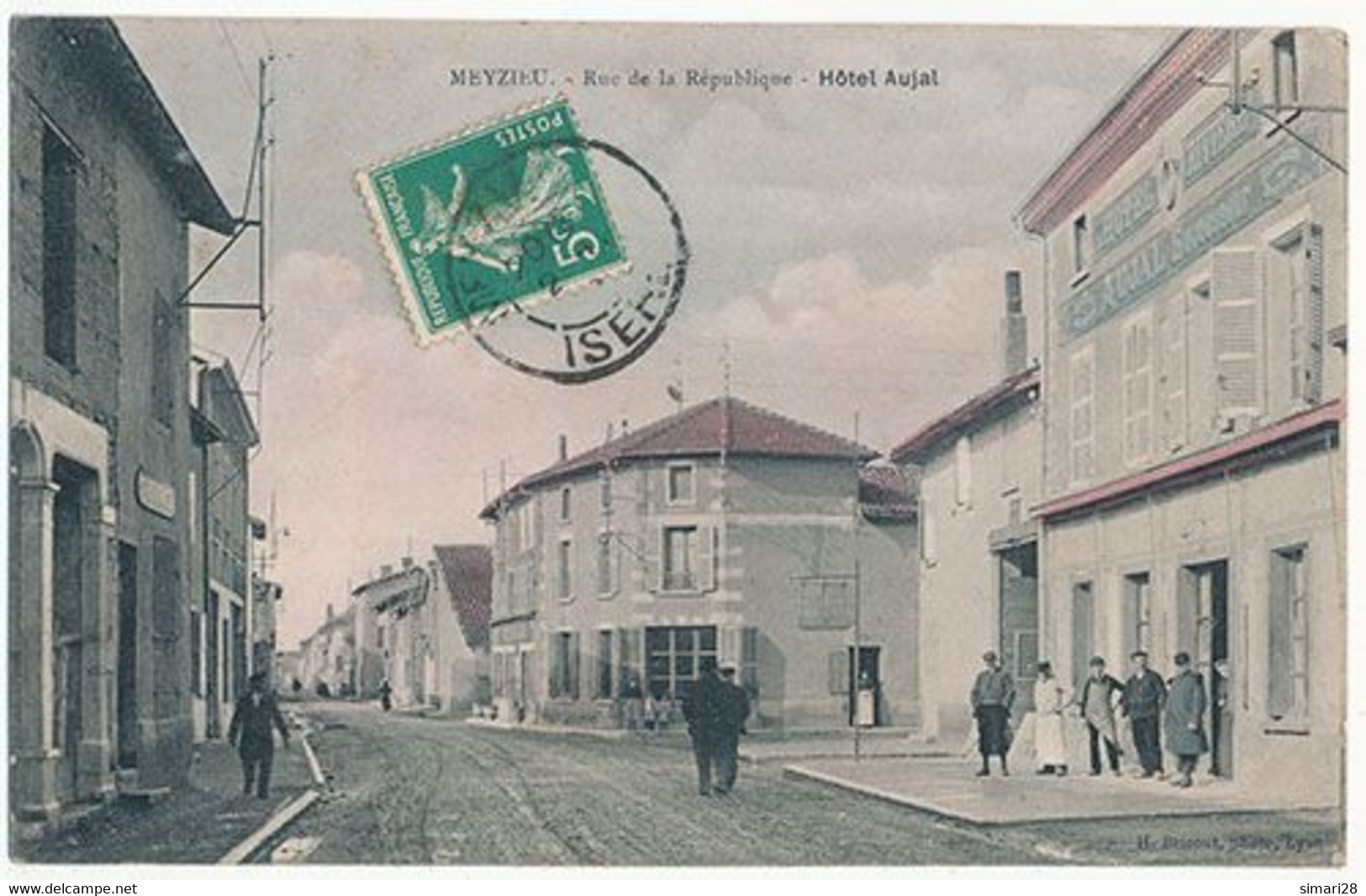 MEYZIEU - RUE DE LA REPUBLIQUE - HOTEL AUJAT - Meyzieu