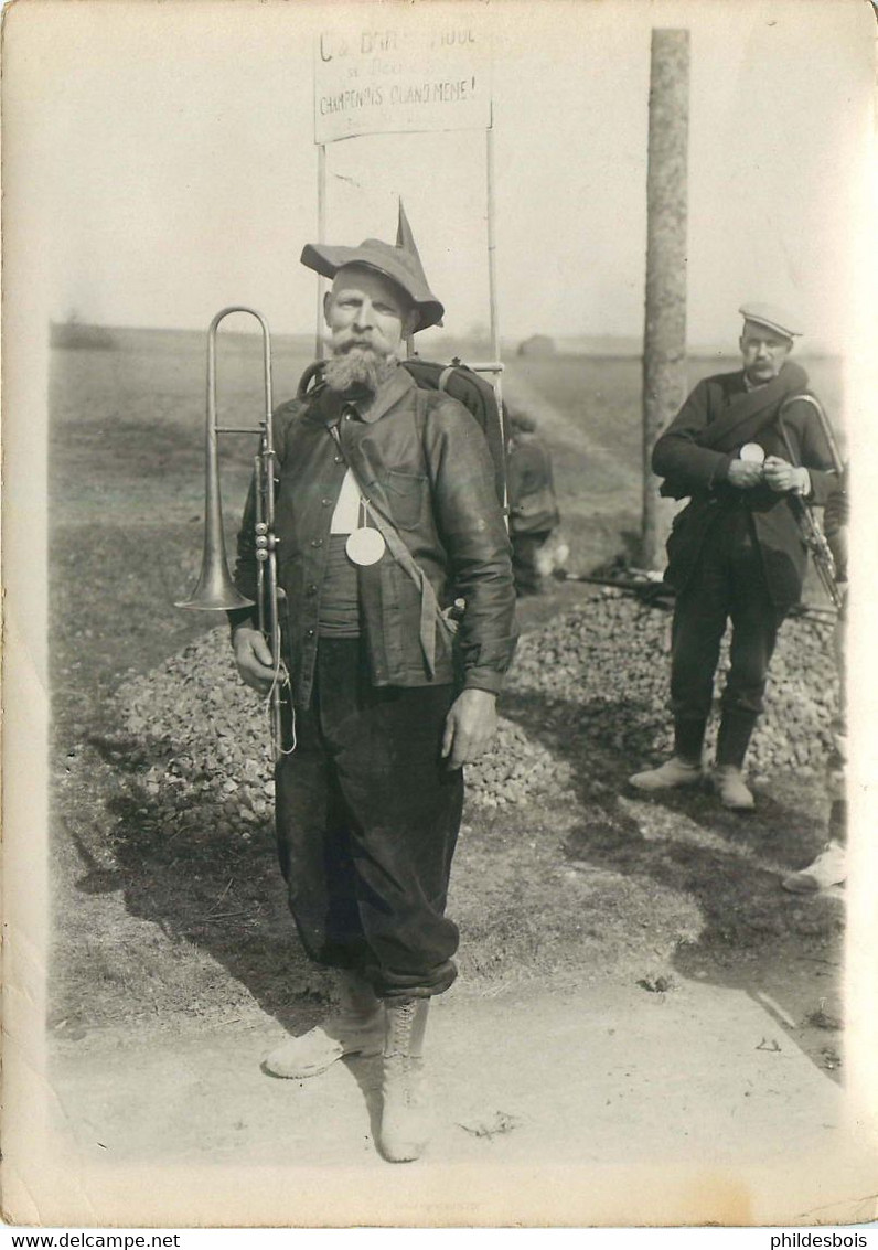 PHOTO DE PRESSE (Originale ) AUBE  BAR SUR AUBE Manifestation Des Vignerons 1911 Photographe M.BRANGER - Professions