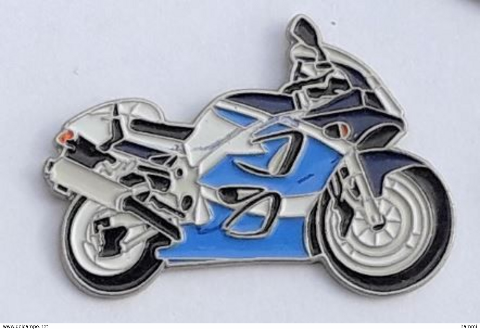 TT93 Pin's MOTO SUZUKI BLEUE Achat Immédiat - Motos