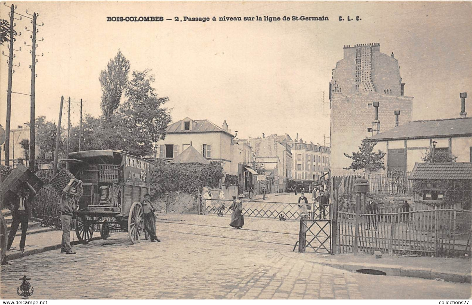 92-BOIS-COLOMBES- PASSAGE A NIVEAU SUR LA LIGNE DE ST-GERMAIN - Colombes