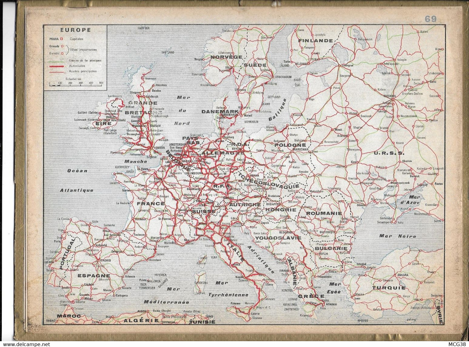 ALMANACH  PTT  1973  -  CHIENS  ,  Au  Dos  CARTE  GEOGRAPHIQUE  De  L ' EUROPE - Grossformat : 1961-70