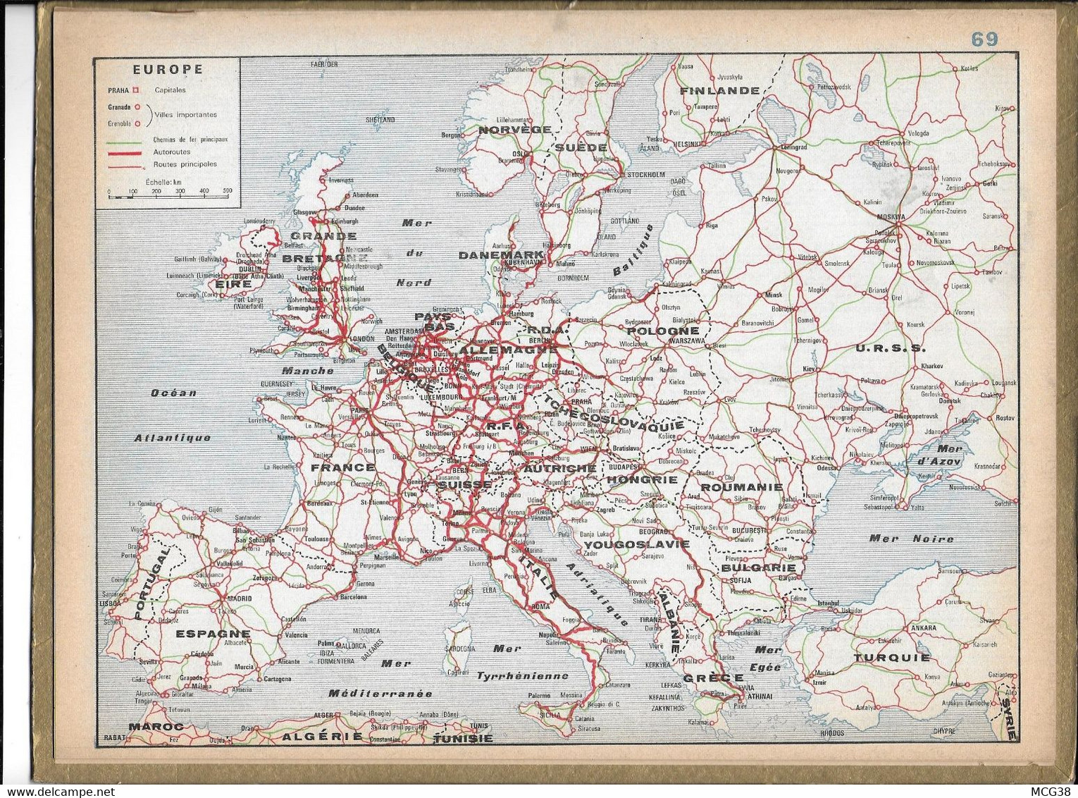 ALMANACH  PTT  1973  -  CHIENS  ,  Au  Dos  CARTE  GEOGRAPHIQUE  De  L ' EUROPE - Grand Format : 1961-70