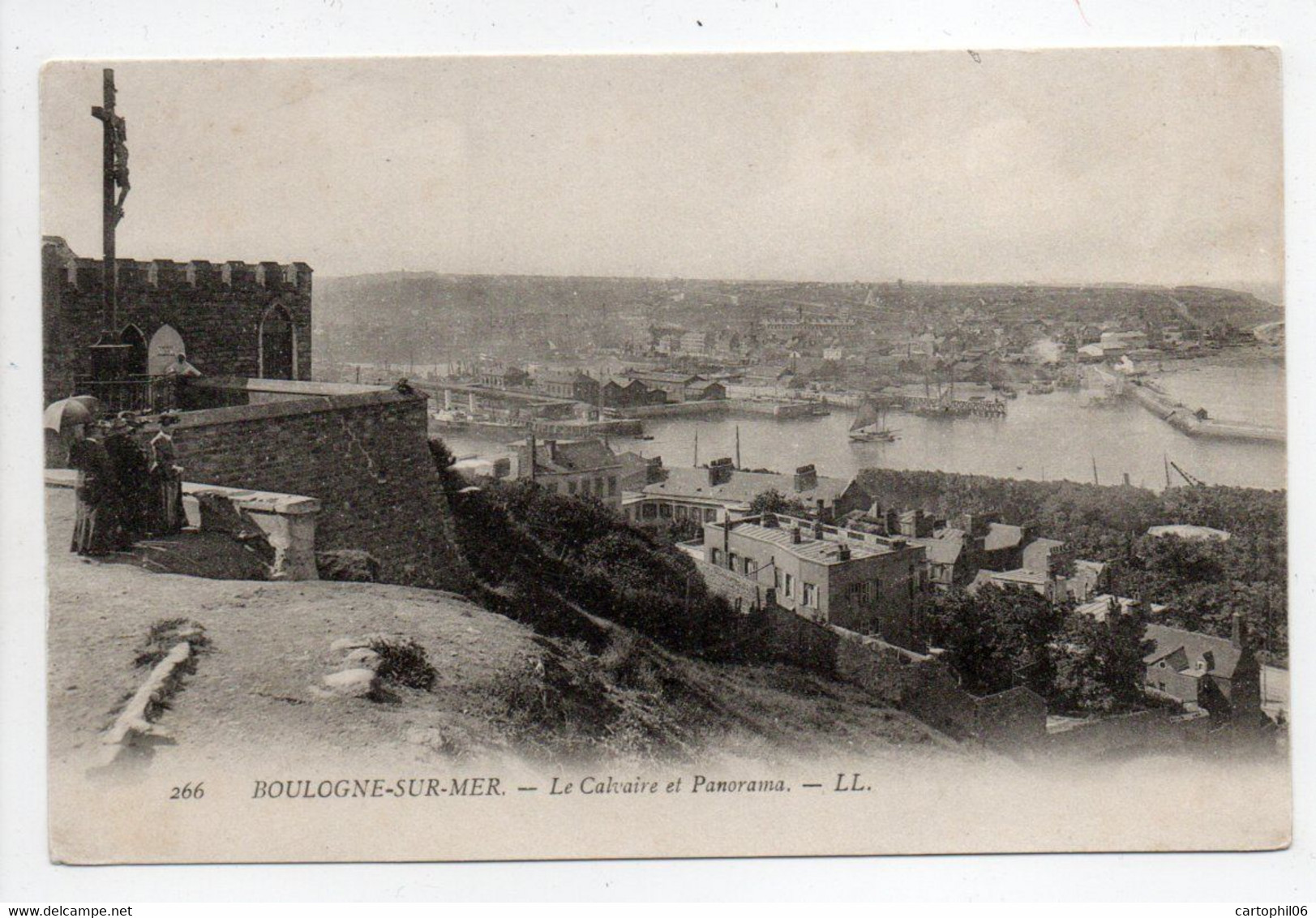 - CPA BOULOGNE-SUR-MER (62) - Le Calvaire Et Panorama - Editions Lévy 266 - - Boulogne Sur Mer