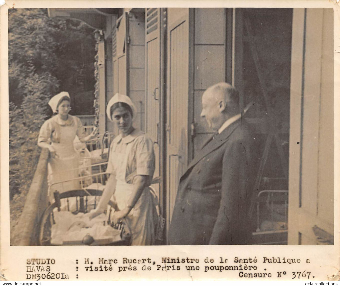 Photographie      Santé. Marc Rucart Ministre De La Santé Visite Une Pouponnière   (voir Scan Et Commentaires) - Other & Unclassified