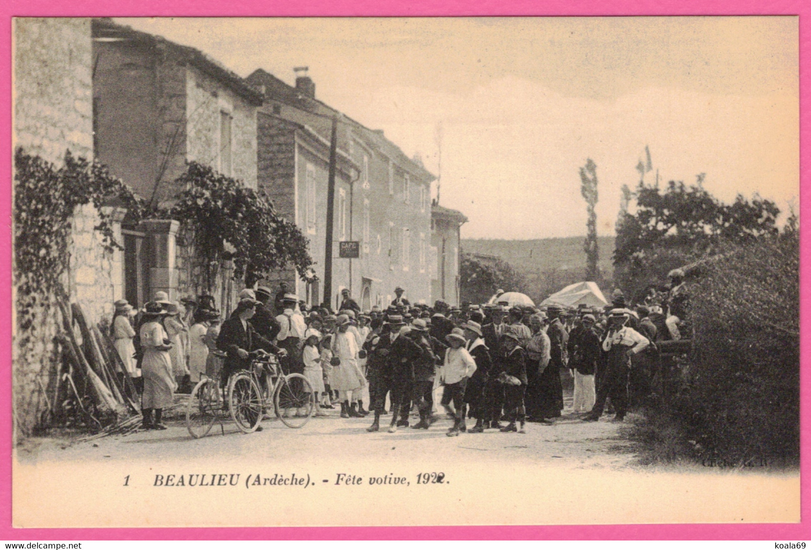Beaulieu Fête Votive De 1922  * Cp  Animée Villageois Festivité * Ardèche 07460 * Beaulieu Arrondissement De Largentière - Altri & Non Classificati