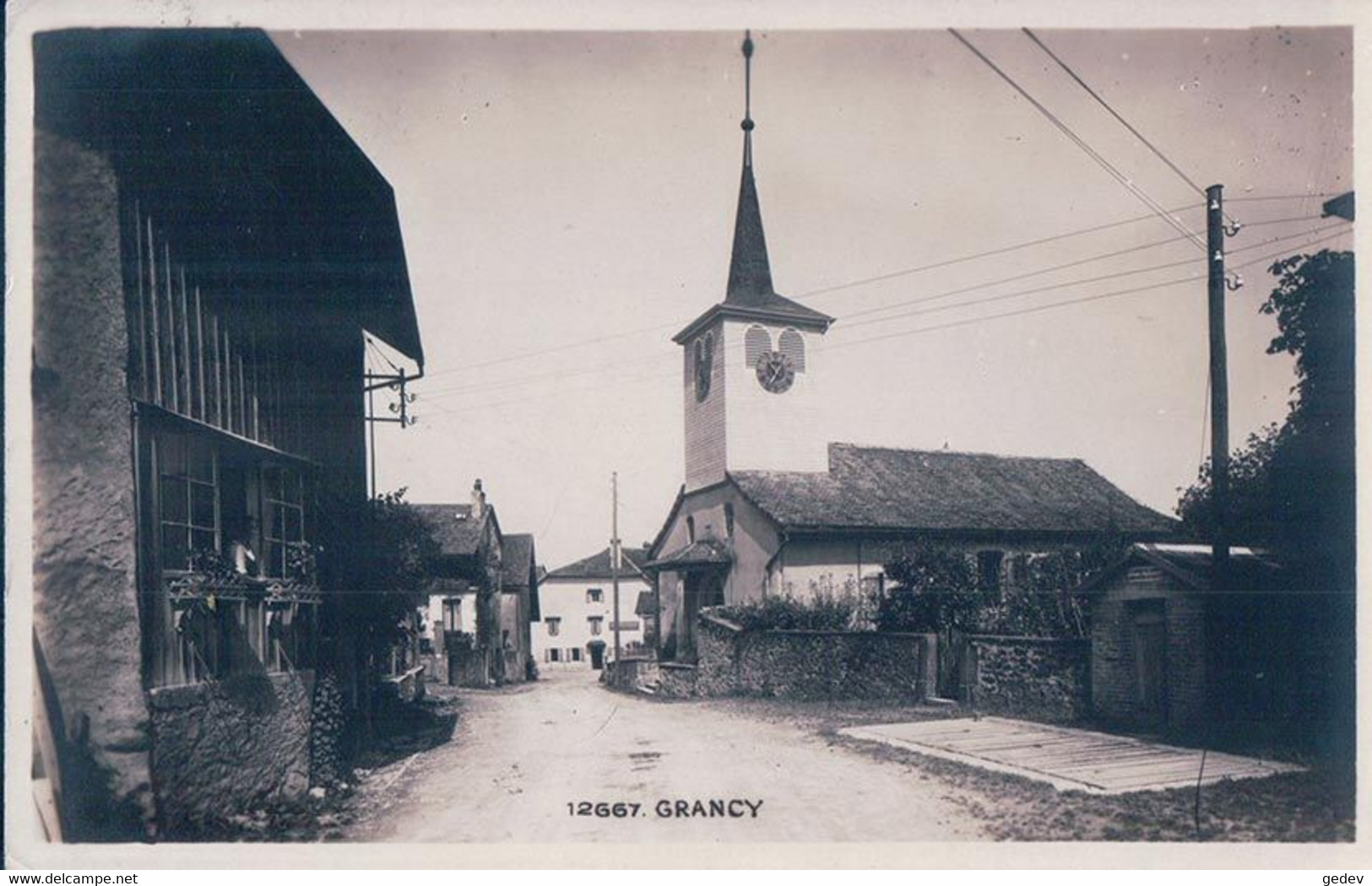 Grancy VD, L'Eglise Et Le Poids Public (12667) - Grancy