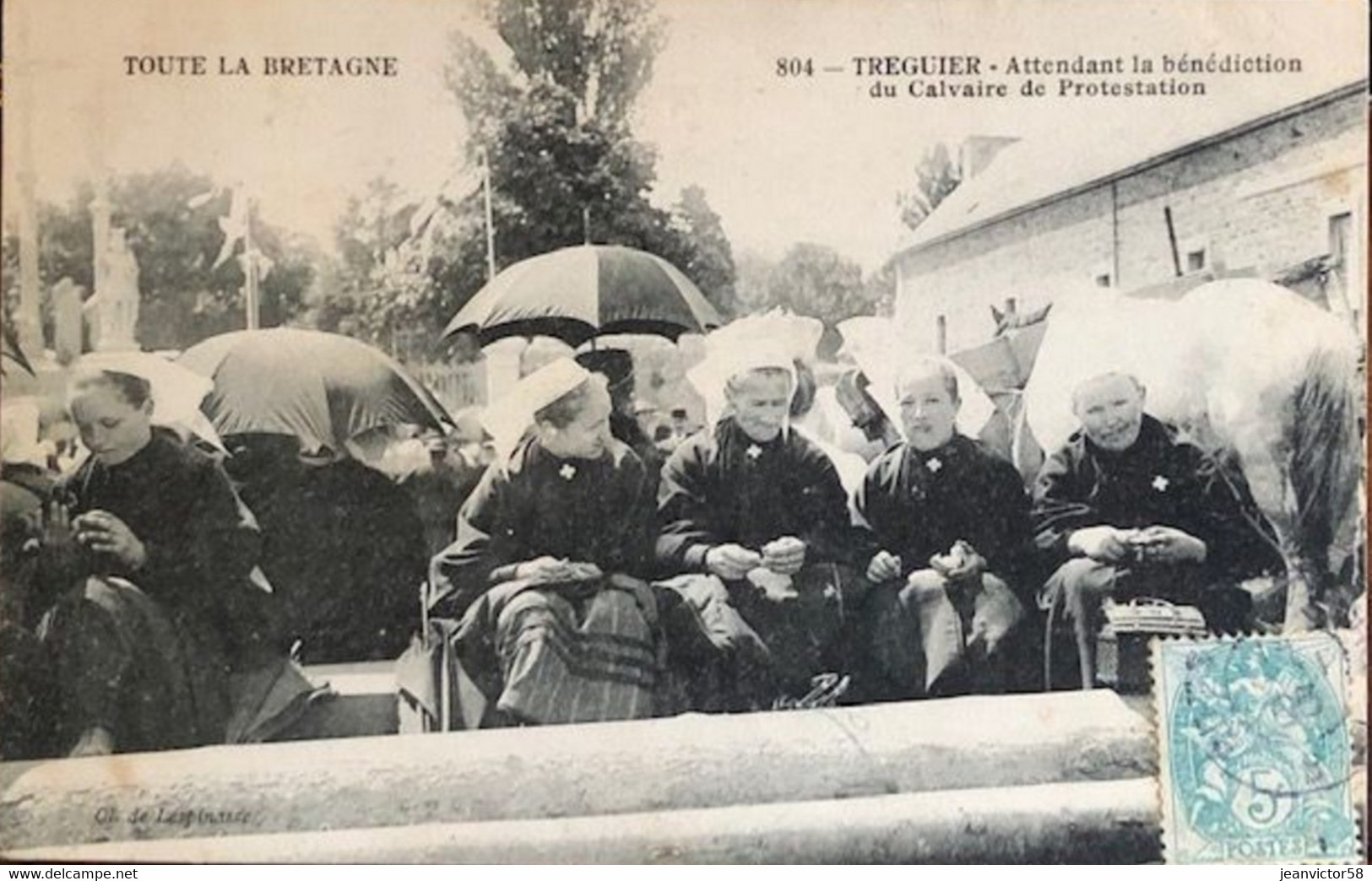 Toute La Bretagne  804 Tréguier  Attendant La Bénédiction Du Calvaire De Protestation - Tréguier