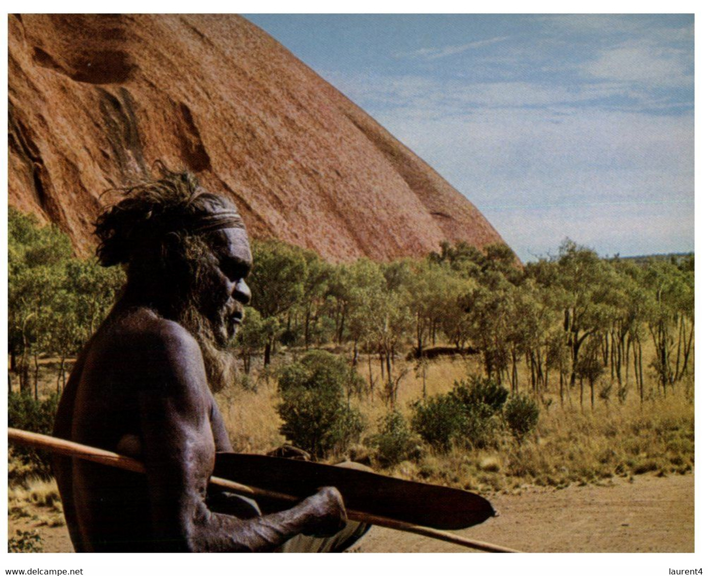 (NN 5) Australia - NT - Aboriginal Hunter Near Uluru (Ayers Rock) Posted With Bird Stamp - Aborigines