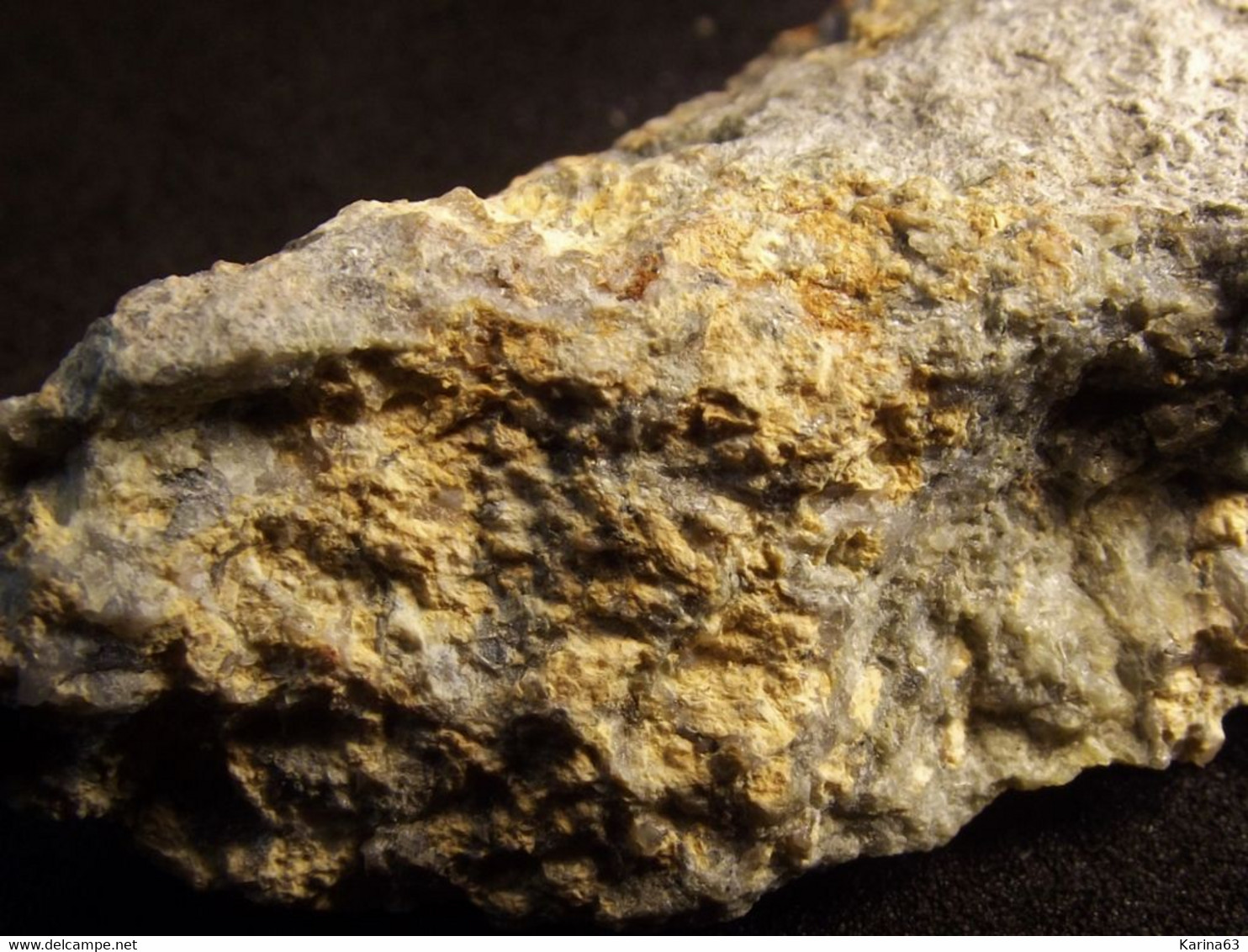 Varlamoffite In Matrix  ( 5 X 2.5 X 1.5 Cm ) - Gunheath China Clay Pit -  Treverbyn, Cornwall, England -  UK - Minerali