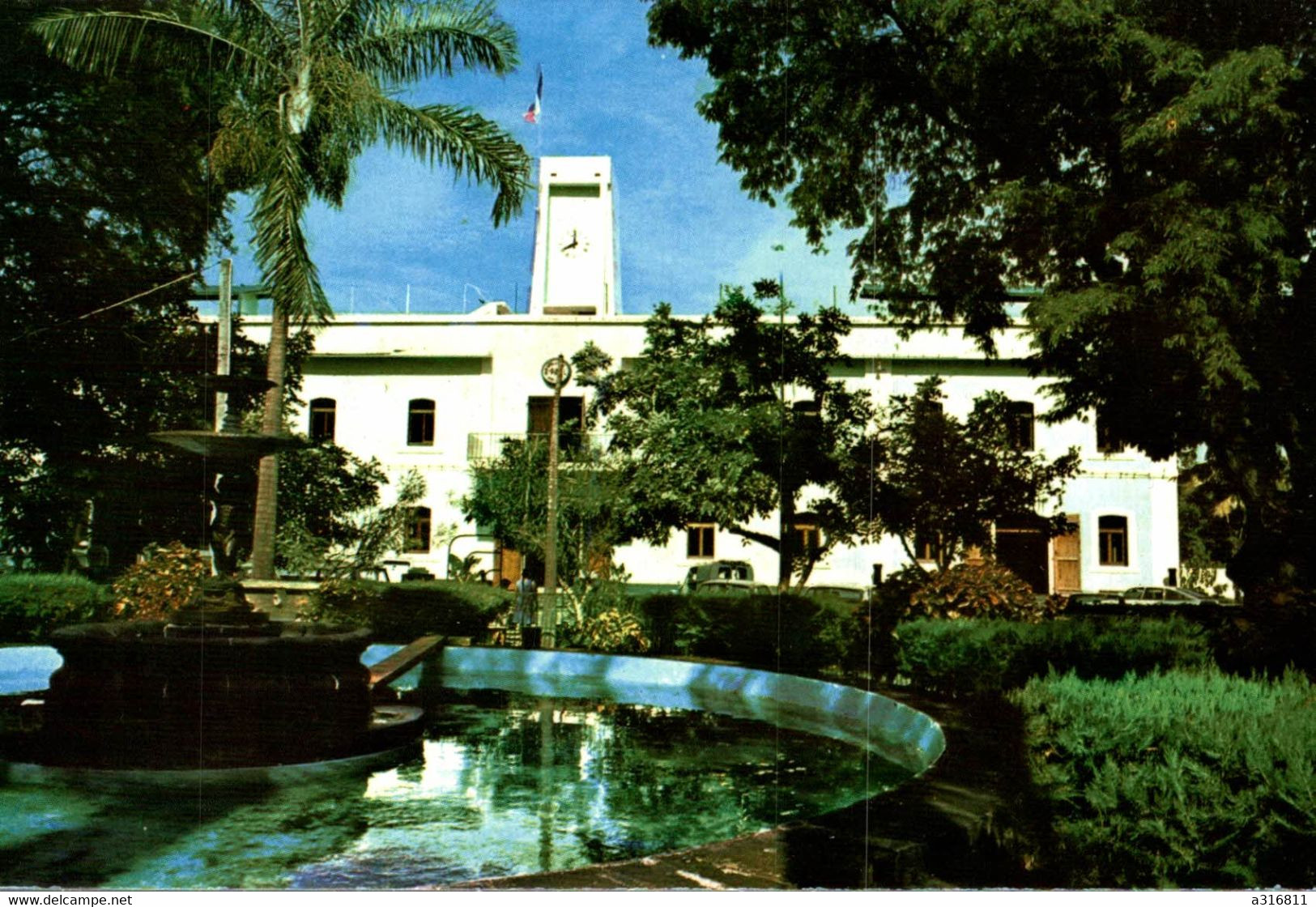 L ILE DE LA REUNION SAINT PAUL LA MAIRIE - Saint Paul