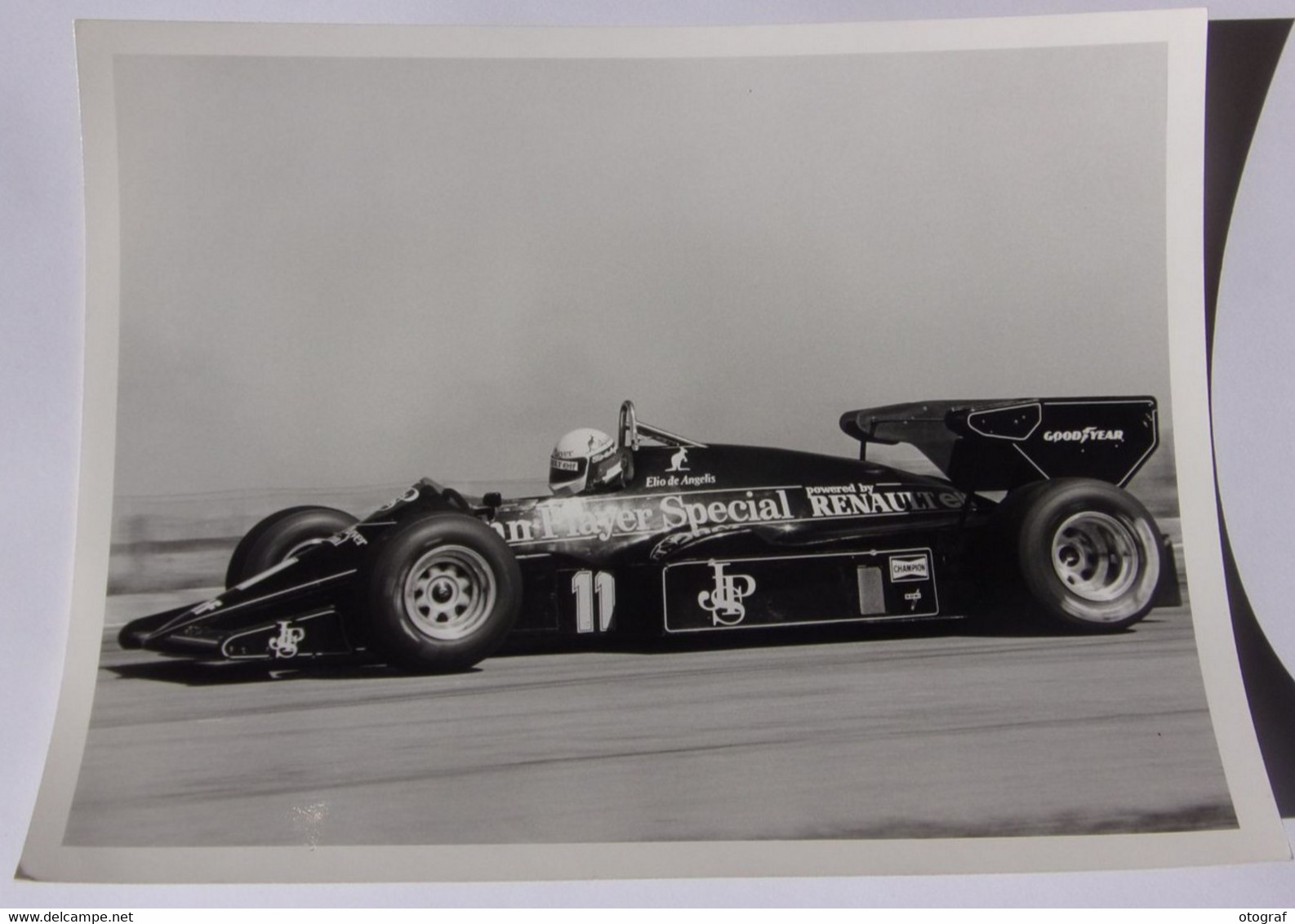 Formule I - Elio Del ANGELIS Sur J.P.S Lotus - 1984 - Automobilismo - F1