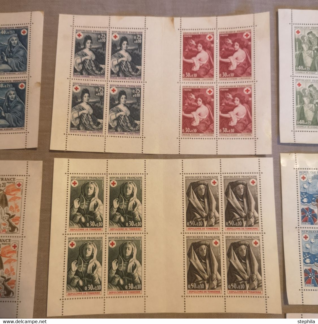 ⭐ Lot De 11 Blocs Carnets CROIX-ROUGE 1967 à 1977 , Timbres Excellent État ⭐FDC - Croce Rossa