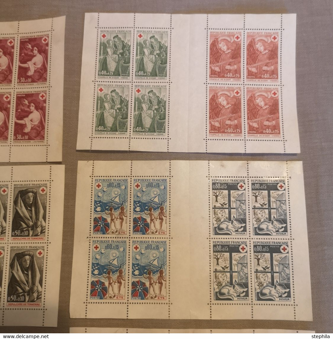 ⭐ Lot De 11 Blocs Carnets CROIX-ROUGE 1967 à 1977 , Timbres Excellent État ⭐FDC - Croce Rossa