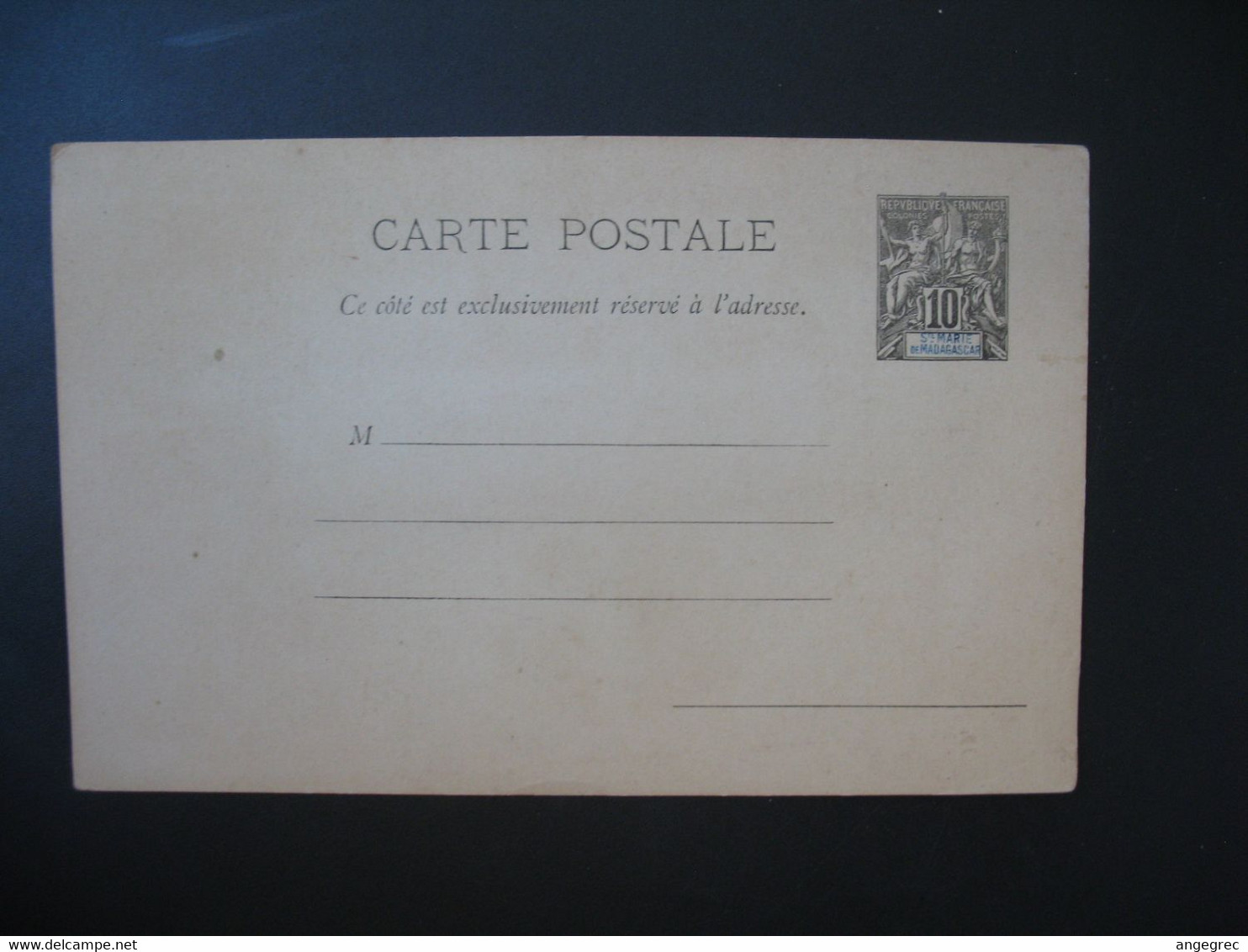 Entier Postal Carte Postale Sainte-Marie De Madagascar  Type Groupe  10c   Voir Scan - Cartas & Documentos