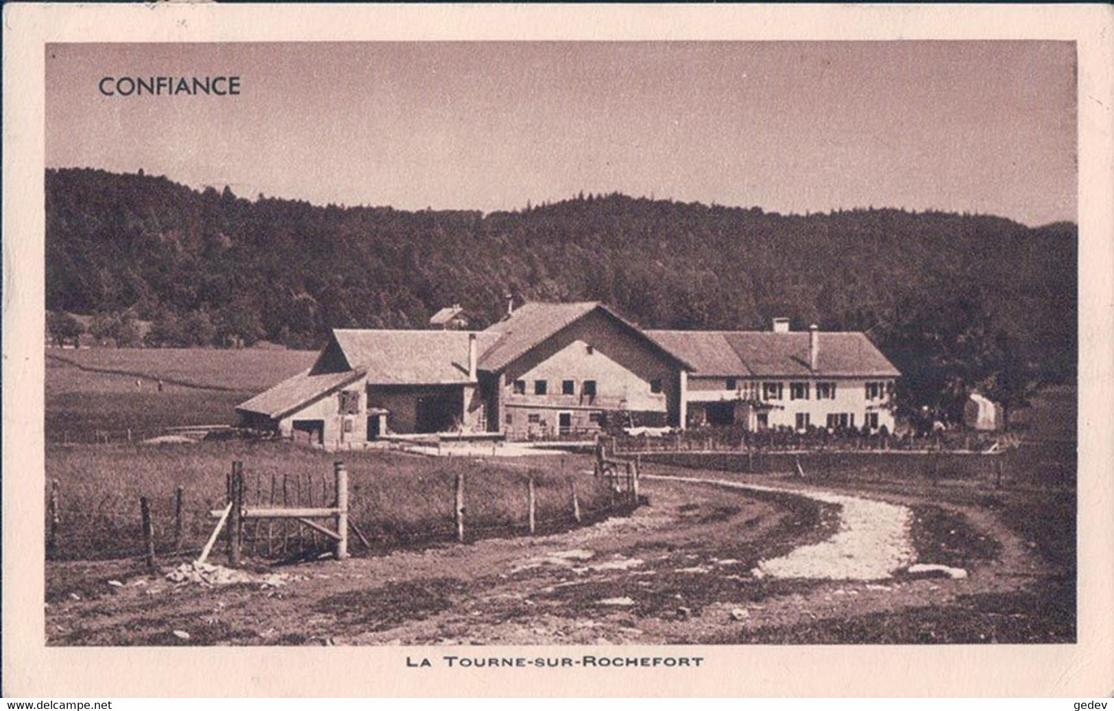 La Tourne Sur Rochefort, Une Ferme (8910) - Rochefort