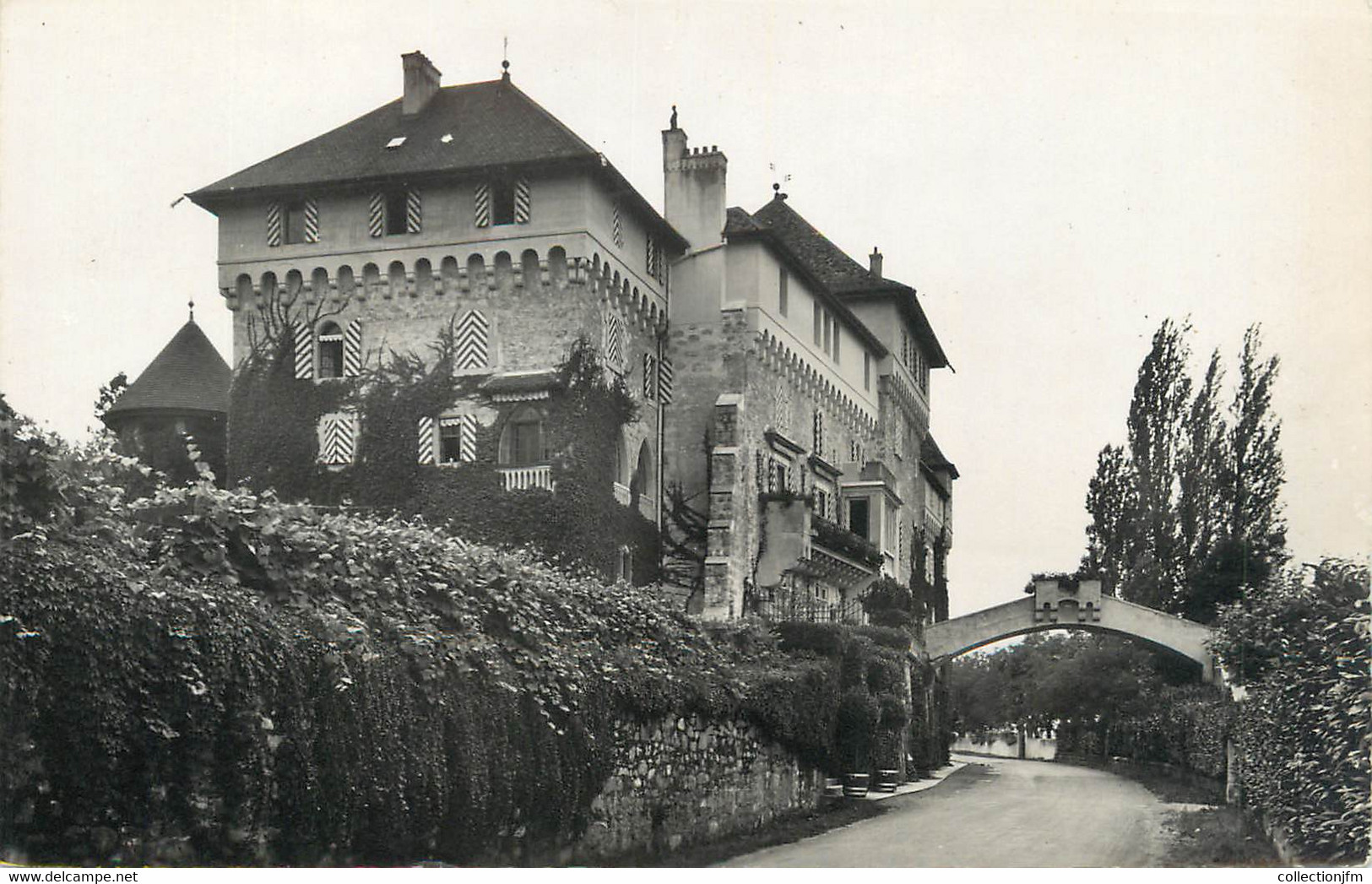 .CPSM FRANCE 74 "Lugrin Tourronde, Château De La  Duchesse De Vendôme" - Lugrin