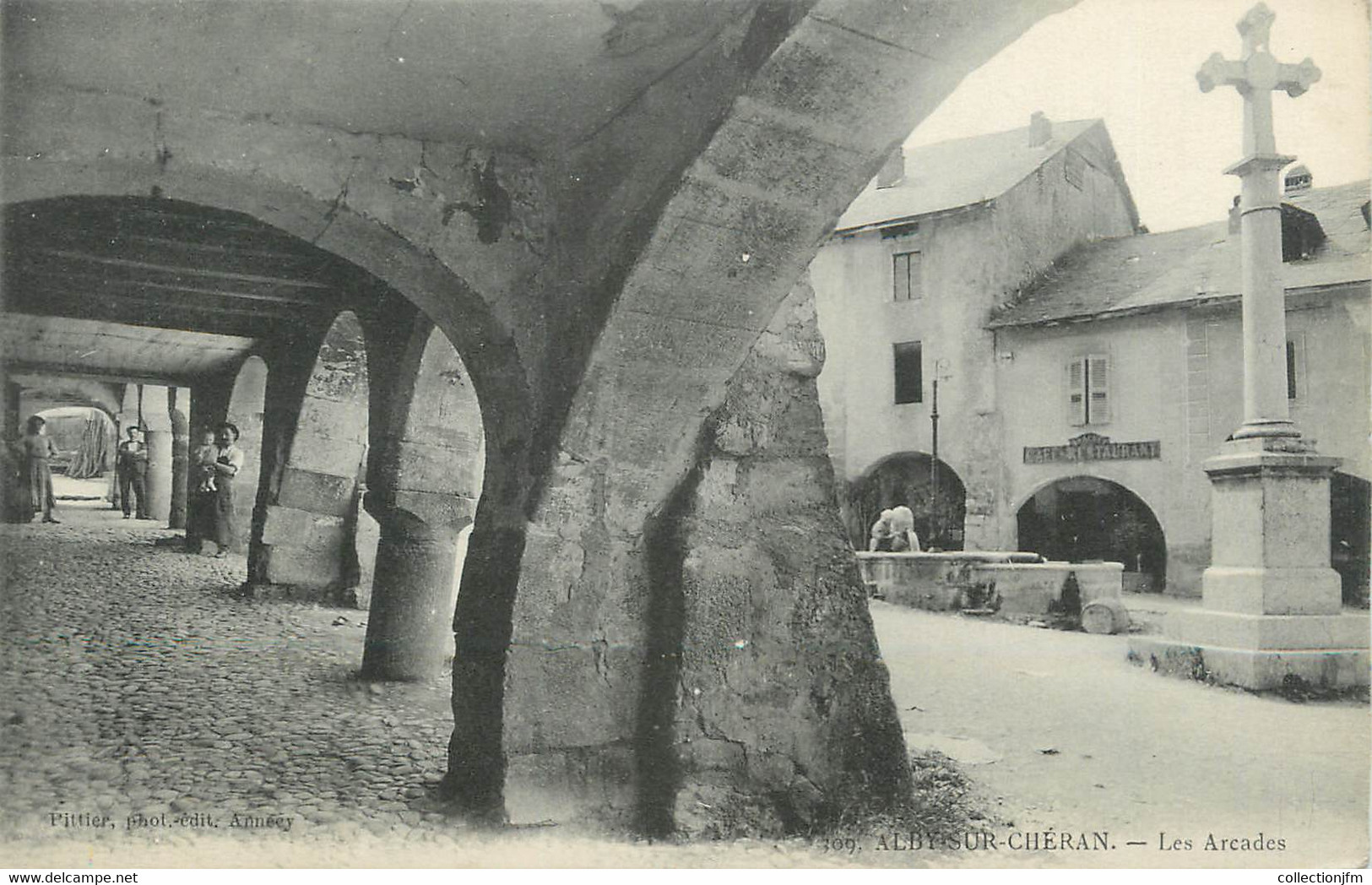 .CPA  FRANCE 74 " Alby Sur Chéran,  Les Arcades  " - Alby-sur-Cheran