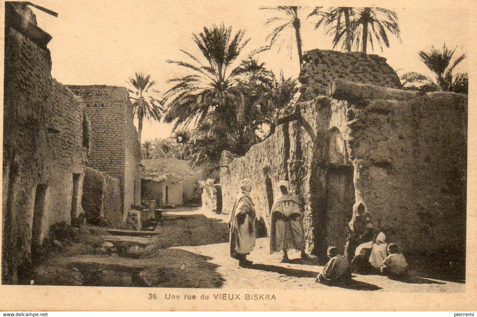 BISKRA   Une Rue Du Vieux  Biskra     Edit  Ideale  No 36 - Biskra