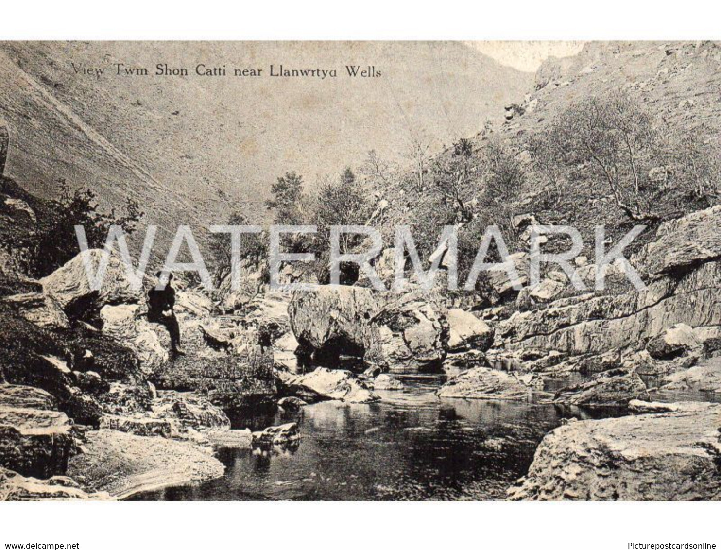 TWM SHON CATTI NEAR LLANWRTYD WELLS OLD B/W POSTCARD WALES - Breconshire