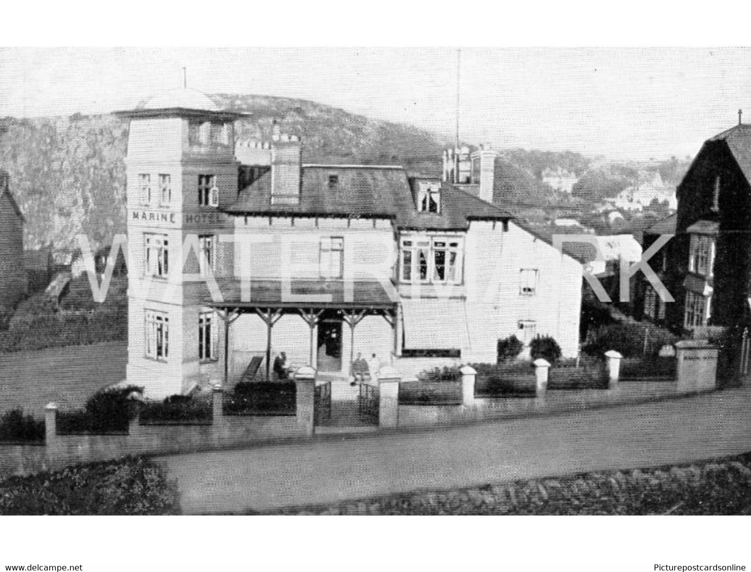 CRICCIETH MARINE HOTEL OLD B/W POSTCARD WALES - Cardiganshire