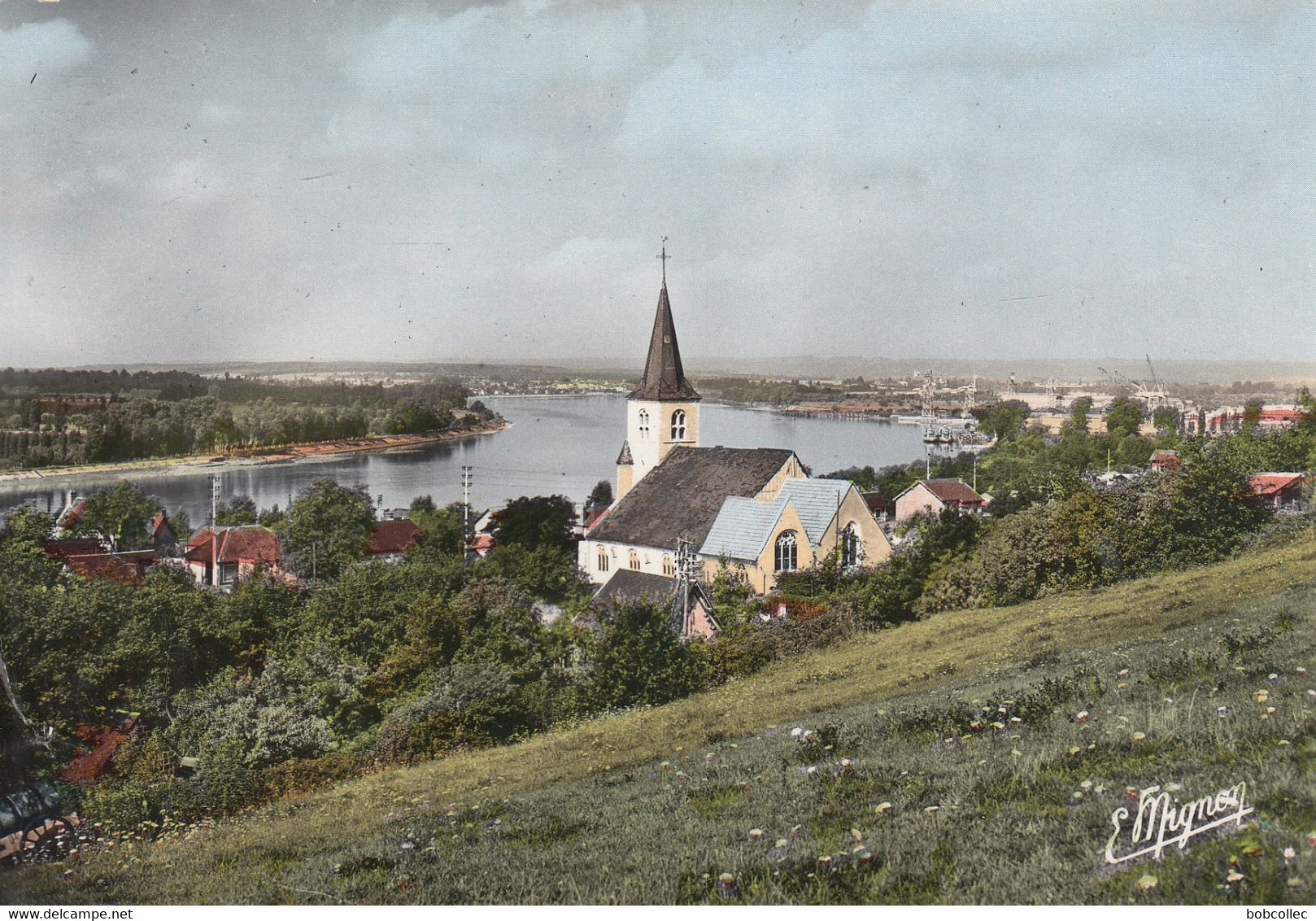 LE TRAIT (Seine-Maritime): L'Eglise Et La Vallée De La Seine - Le Trait