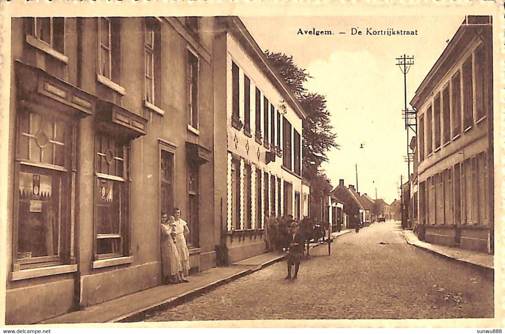 Avelgem - De Kortrijkstraat (animatie, Uitg. Vermote-Grymonprez Beernaert 1937) - Avelgem