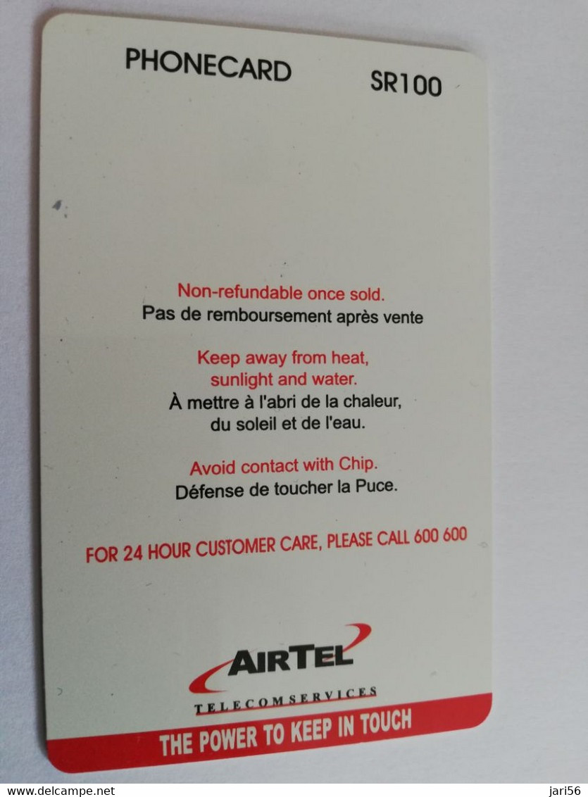 SEYCHELLES/SEYCHELLEN  SR 100  AIRTEL  CHIPCARD TELECOM  PALM ON BEACH SUNRISE  NICE USED      **5170** - Seychellen