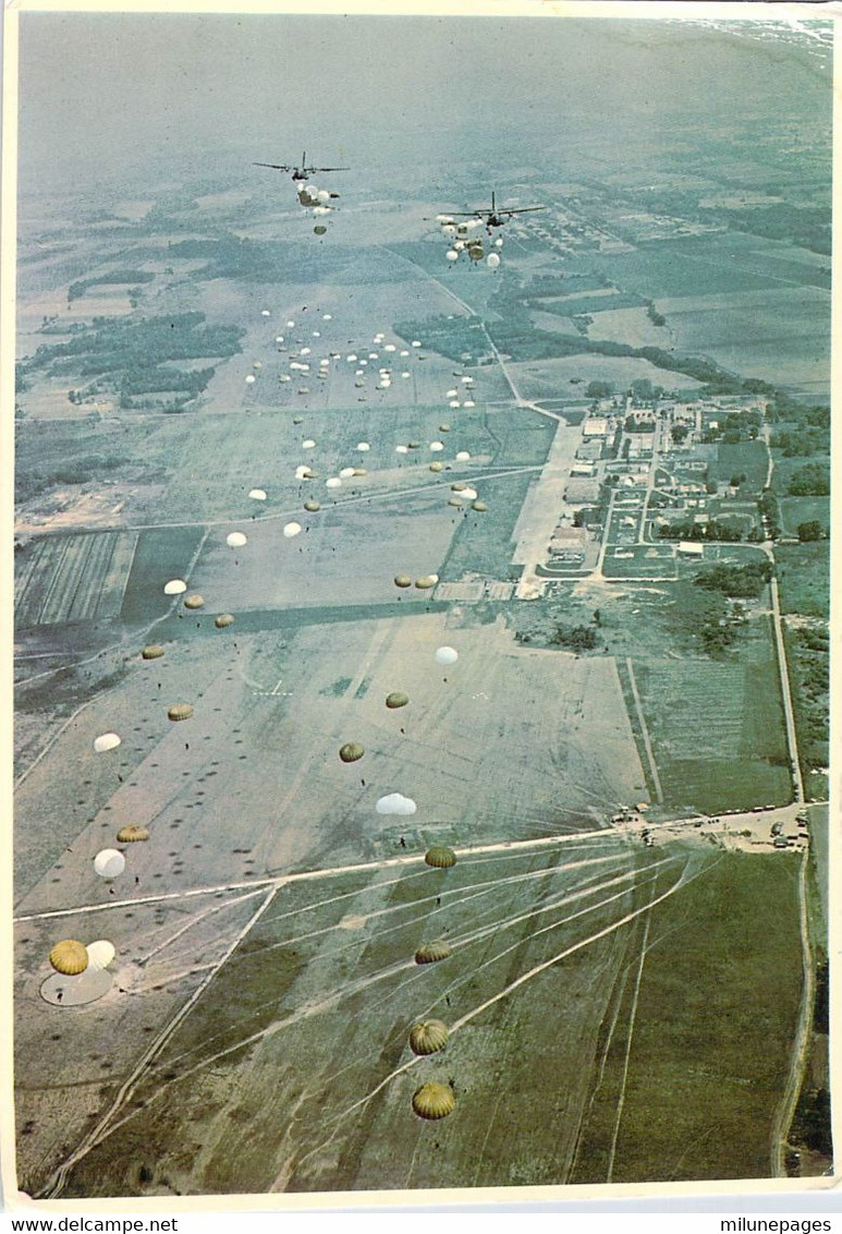 Largage De Soldats Parachutistes à 4 Transall C.160 Carte Géante 21x15 Segalen 173 - Fallschirmspringen