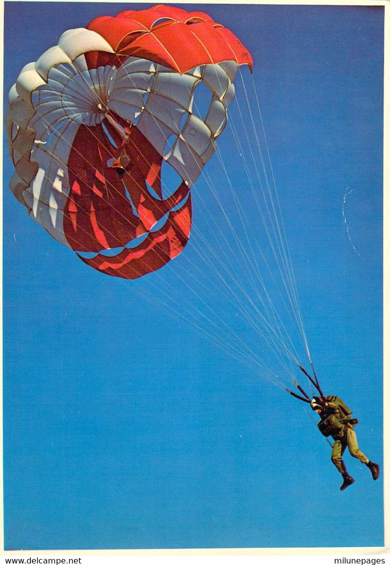 Soldat Parachutiste En Parachute Olympic Carte Géante 21x15 Segalen 166 - Parachutisme