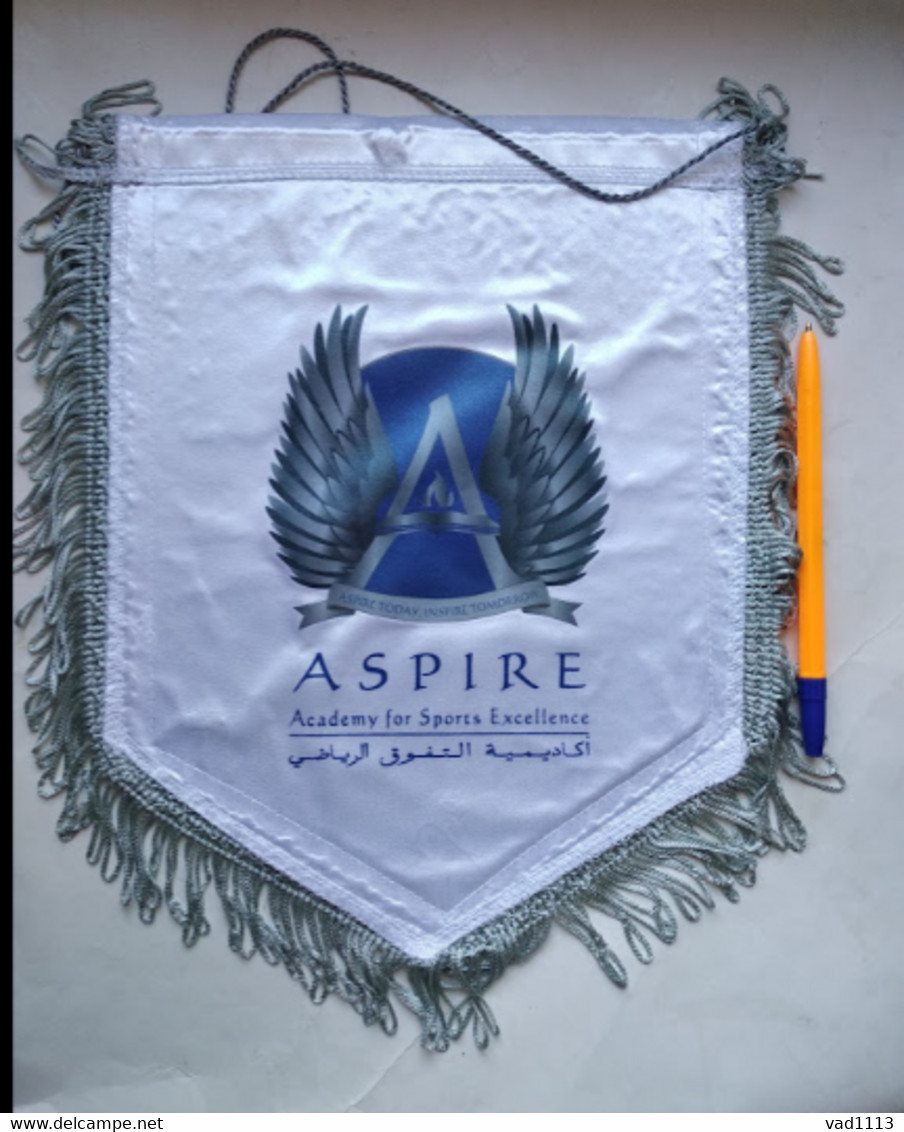 Official Pennant Aspire Academy  Qatar - Altri & Non Classificati