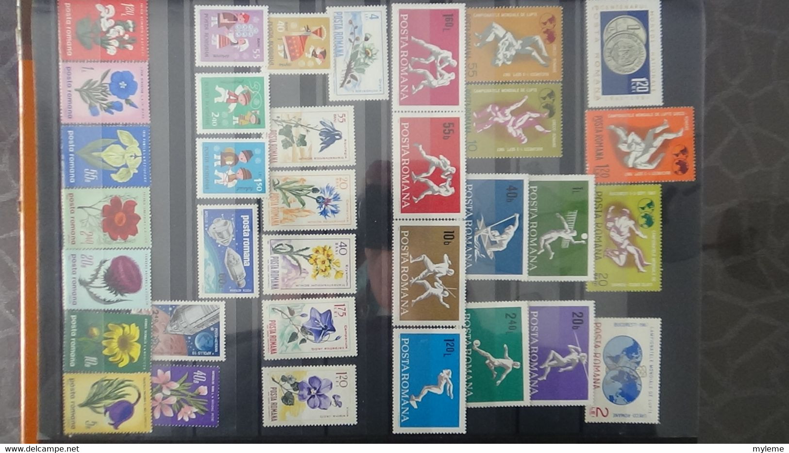 S90 Collection de Roumanie en timbres **.  A saisir !!!