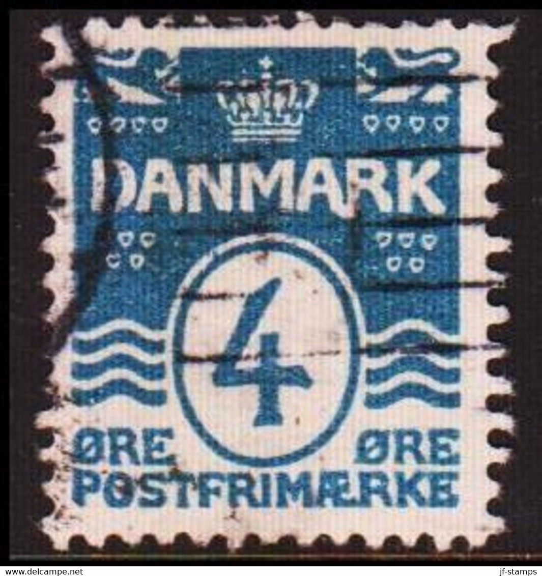 1905. Numeral. 4 Øre Blue. Perf. 12 3/4. Variety AR Joint AFA 45az. (Michel 45A Abart) - JF417797 - Ungebraucht