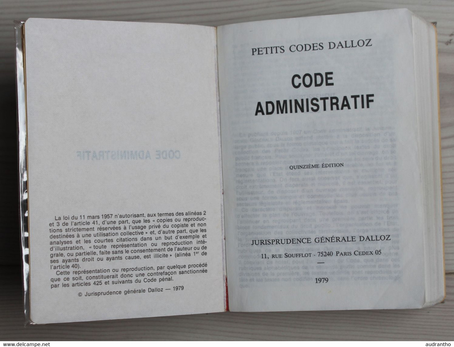 Code Administratif DALLOZ 1979 - Right