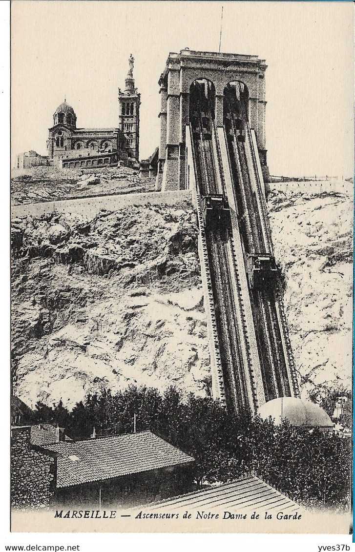 MARSEILLE - L'Ascenseur De N-D De La Garde - Notre-Dame De La Garde, Funicular Y Virgen