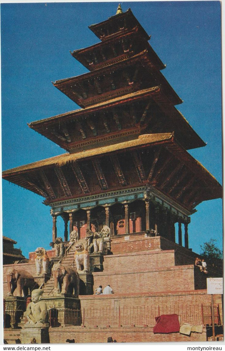 Asie : Népal :  Nyatapola  Temple , Bhaktapur - Népal