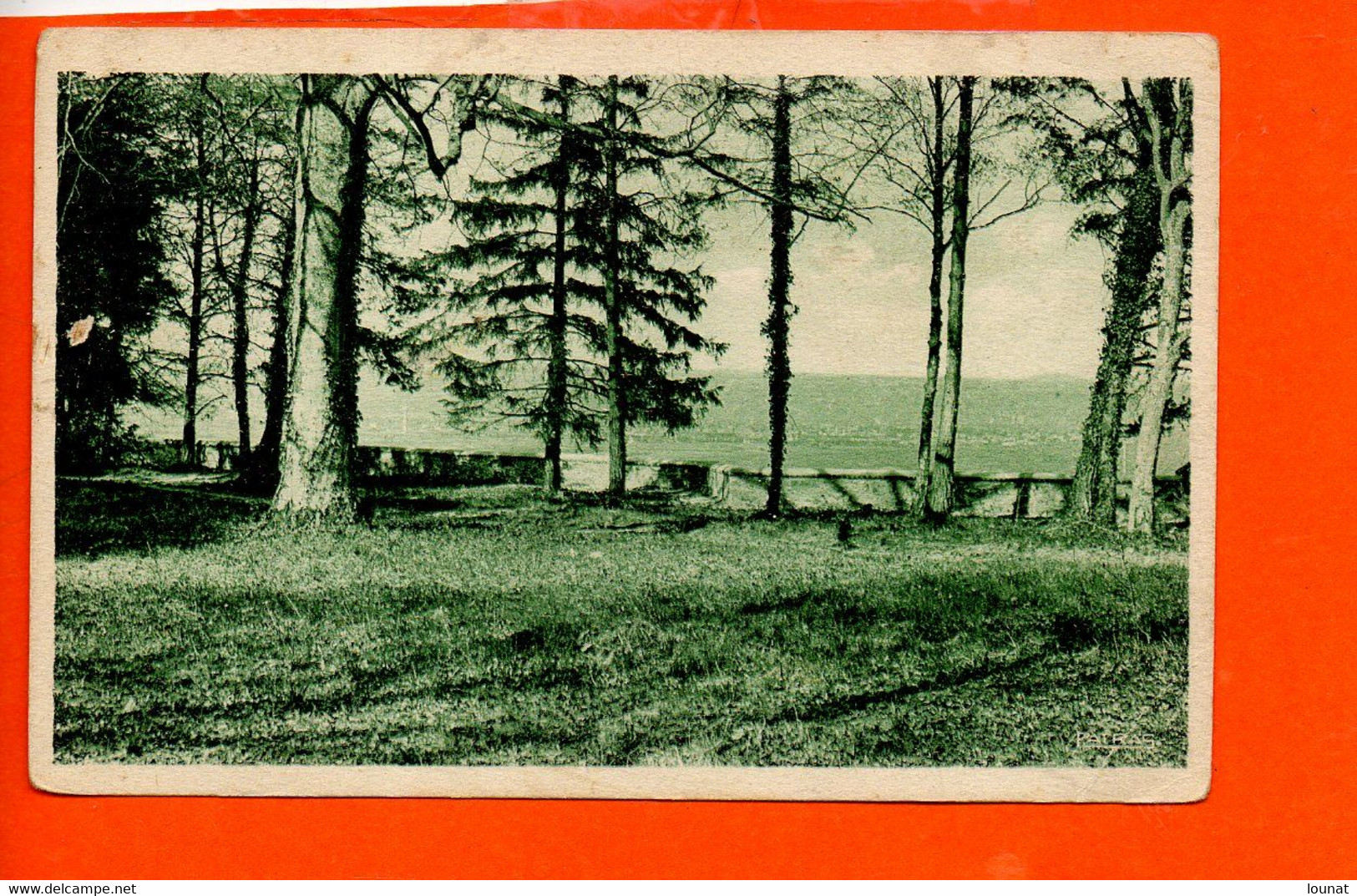 MAGNANVILLE - Sanatorium De L'Association Léopold Bellan - Vue Panoramique Du Parc Sur Mantes (pliée Coin) Cépia - Magnanville