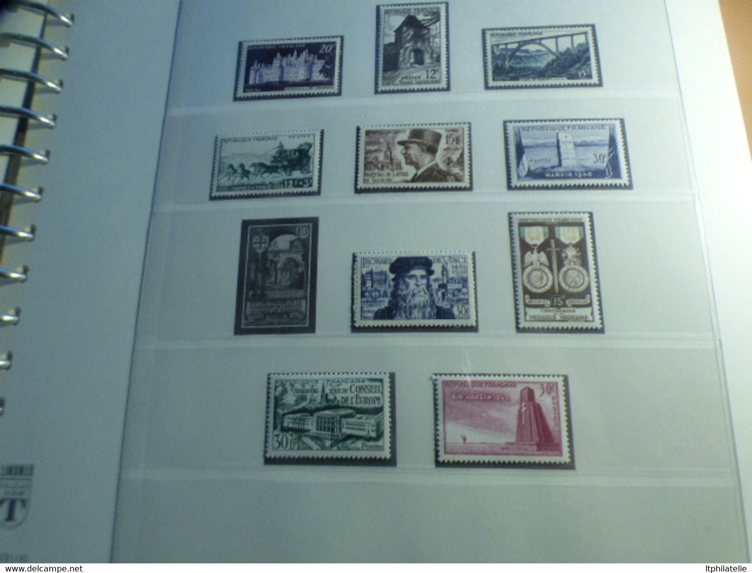 DESTOCKAGE-COLLECTION FRANCE  1950-1960 NEUFS** DANS ALBUM LINDNER PREIMPRIME  HAUT DE GAMME + BOITAGE.    A COMPLETER