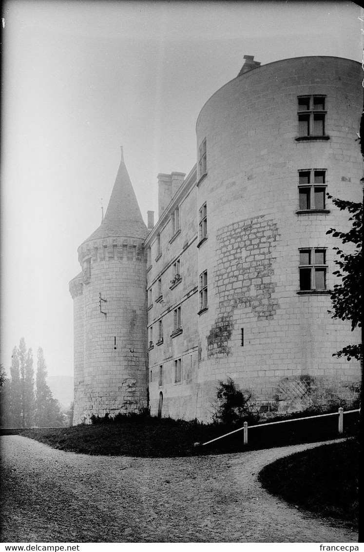 PN - 239 - INDRE ET LOIRE - LA GUERCHE - Le Chateau - Original Unique - Plaques De Verre